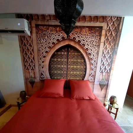 Suite Jaccuzzi En Camargue Port-Saint-Louis-du-Rhône Exterior foto
