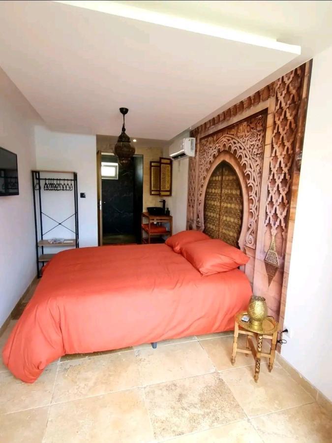 Suite Jaccuzzi En Camargue Port-Saint-Louis-du-Rhône Exterior foto